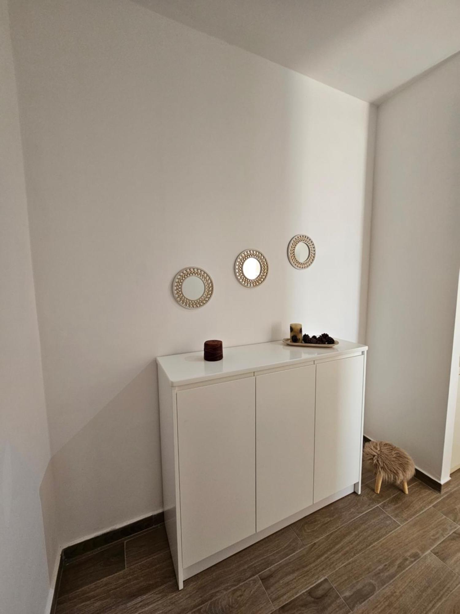 Sea & Sun Apartment Vlore Bagian luar foto